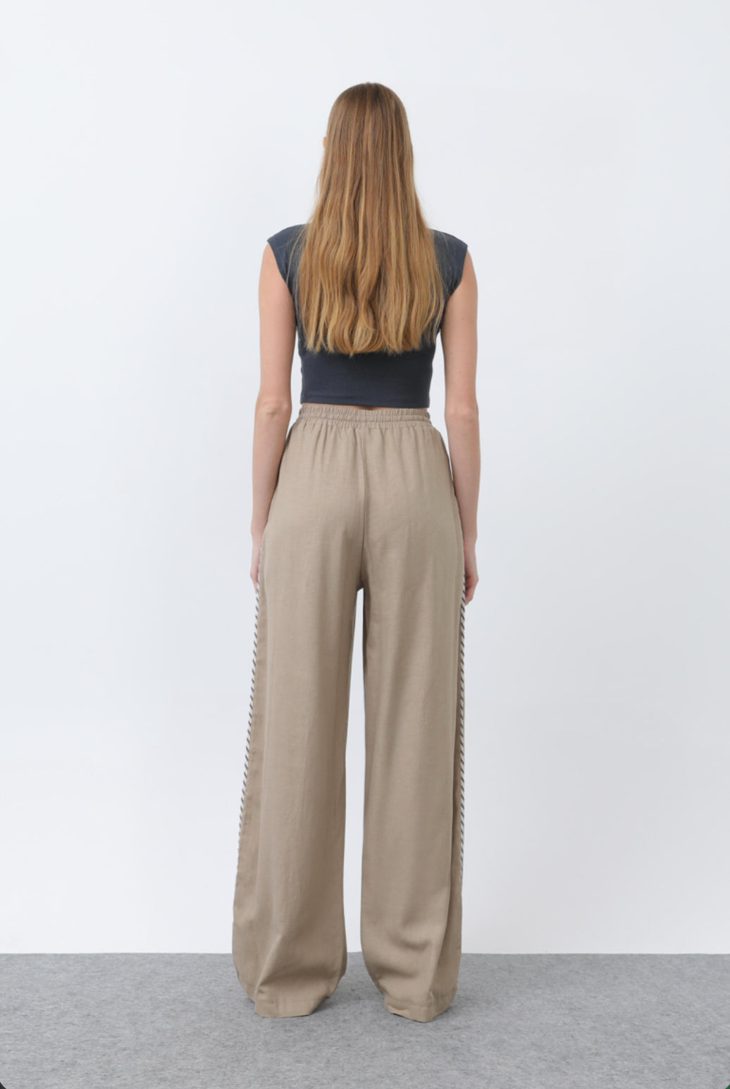 Kadın Yanları Şerit Detaylı Pantolon